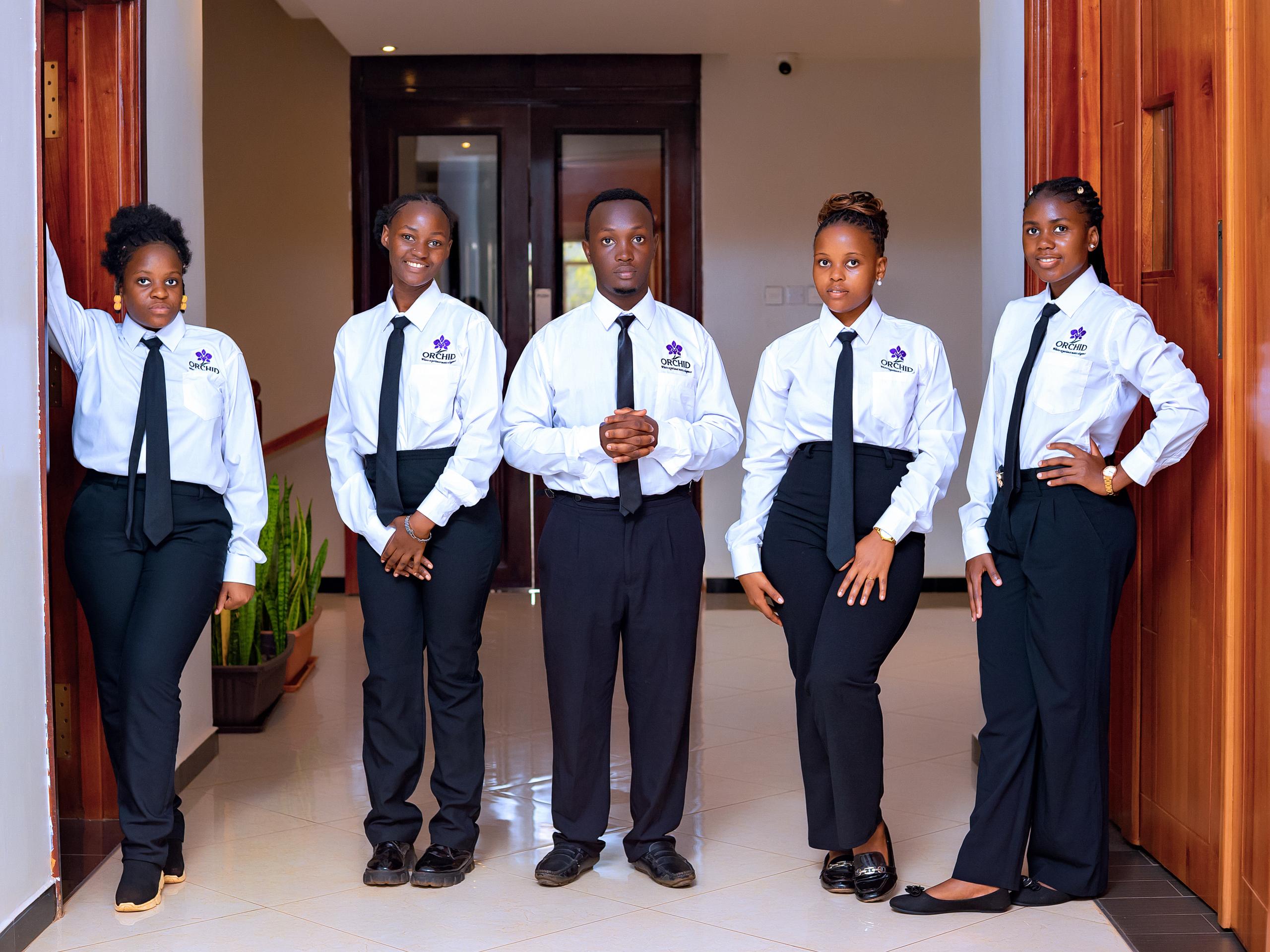 <p>Meet Our Experienced Team</p>